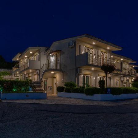 Nondas Apartments Ласси Экстерьер фото